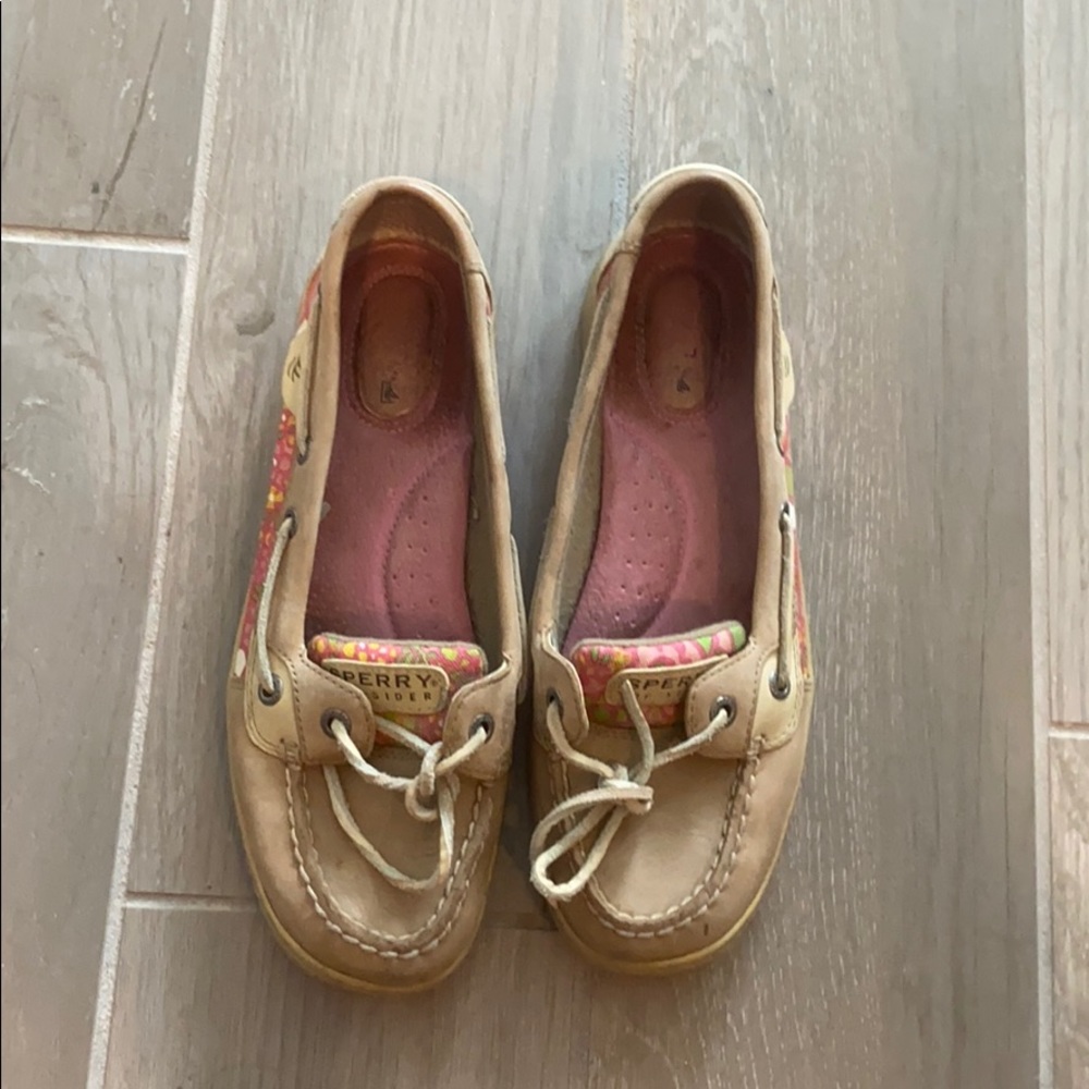Floral sperrys